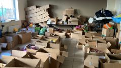 Centrum pomoci pro Ukrajinu v polském Olkuszi shromažďuje jídlo i léky