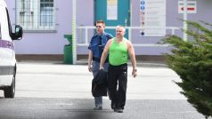 Jiří Kajínek opouští rýnovickou věznici v Jablonci nad Nisou