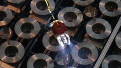 Plovoucí robot bude zkoumat trosky elektrárny Fukušima