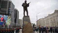 Slavnostní odhalení sochy Michala Kalašnikova v Moskvě