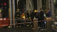 Pohotovostní jednotky zasahují ve Stratford centru v Londýně