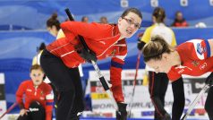 České curlerky při zápase proti Číně