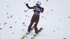 Polský skokan na lyžích Kamil Stoch má na dosah ruky vyrovnání nejlepšího výkonu na Turné čtyř můstků.