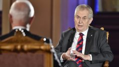 Miloš Zeman a Jiří Drahoš v prezidentské debatě České televize