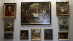 Francouzské muzeum Louvre vystavuje obrazy, které za druhé světové války ukradli nacisté. Snaží se tak najít jejich původní majitele nebo jejich dědice.