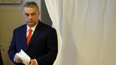 Premiér Viktor Orbán odvolil v parlamentních volbách