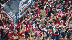 Fanoušci Slavie během utkání proti Plzni.