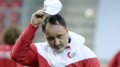 Trenér Slavie Jindřich Trpišovský na předzápasovém tréninku Slavie