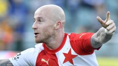 Miroslav Stoch slaví gól do sítě Dukly