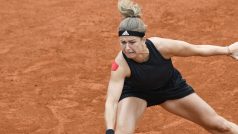 Karolína Muchová během zápasu na turnaji WTA Prague Open 2019