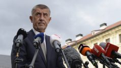 Premiér Andrej Babiš (ANO) se sešel s prezidentem Zemanem.