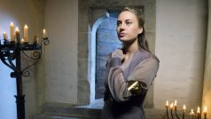 Herečka Natalia Germani v roli princezny Elleny při natáčení nové české fantasy pohádky Princezna zakletá v čase