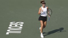 Tenistka Karolína Muchová během druhé kola na turnaji WTA v Soulu