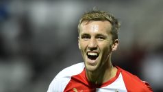 Záložník Slavie Tomáš Souček se raduje z gólu, který vstřelil do sítě Jablonce