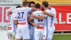 Fotbalisté Mladé Boleslavi se radují z gólu do sítě Bohemians