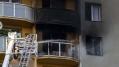 V Bohumíně začalo hořet v jednom z bytů v jedenáctém patře, jedenáct lidí zemřelo