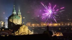 Oslavy v Praze byly letos podle hasičů klidné