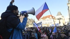 Demonstrace iniciativy Chcípl PES na Staroměstském náměstí.