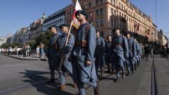 Členové a příznivci Československé obce legionářské se nejdříve shromáždili na Václavském náměstí