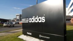 Obchodní centrála Adidas Stockport Manchester