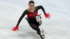 Ruská krasobruslařka Kamila Valijevová  byla diskvalifikovaná ze všech soutěží počínaje 25. prosincem 2021 včetně zimních olympijských her 2022 v Pekingu.