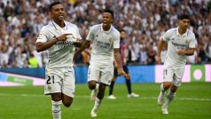 Rodrygo slaví třetí gól do sítě Barcelony