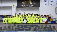 Basketbalistky USK Praha s trenérkou Natálií Hejkovou a realizačním týmem po rekordní výhře