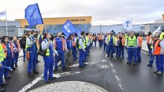 Zahájení neomezené stávky zaměstnanců společnosti Nexen Tire Europe v průmyslové zóně Triangle u Bitozevsi na Lounsku