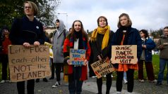 Studenti vysokých škol zahájili třídenní stávku, aby upozornili na hrozbu klimatické krize a neudržitelnost ekonomiky založené na nekonečném růstu