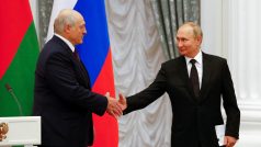 Ruský prezident Vladimir Putin a běloruský vůdce Alexandr Lukašenko se při rozhovoru v Moskvě v září 2021 shodli na 28 programech integrace svých zemí