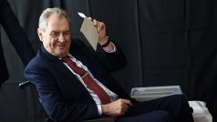 Prezident Miloš Zeman odvolil v komunálních volbách