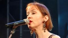 Suzanne Vega