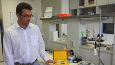 Chemik Petr Kubáň stál u zrodu přístroje, který za pár minut odhalí metanol v krvi.