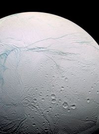 Povrch Saturnova měsíce Enceladus