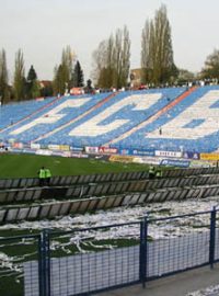 Fotbalový stadion Bazaly