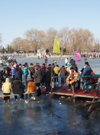 na zamrzlé jezero v Pekingu