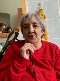 Paní Jaroslava z krásnolipského domova pro seniory si přála setkat se s papoušky