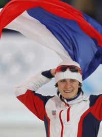 Martina Sáblíková se raduje ze zisku zlaté olympijské medaile