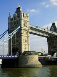 Tower Bridge - zvedací most nad Temží