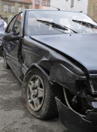 Ukradený vůz, kterým recidivista Pešek před policisty prchal