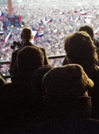 Demonstrace na Letné v listopadu 1989, pohled z tribuny