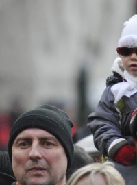 Demonstrace proti koalici ODS a ČSSD na pražské radnici