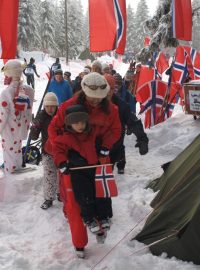 V Norsku fandí lyžování všechny generace - od batolat po seniory