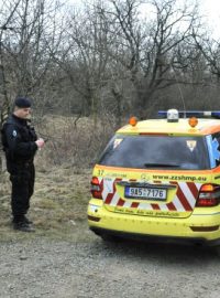 Policisté na místě nálezu těla v pražské Troji