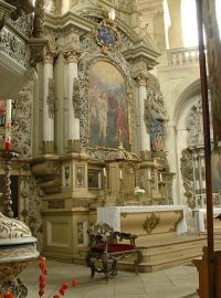 Interiér Kostela sv.Jana Křtitele v Úterý