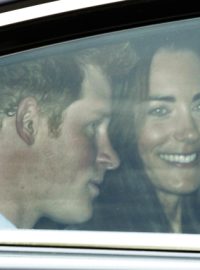 Kate Middletonová a princ Harry