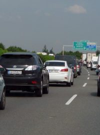 Kolona na dálnici (ilustrační foto)