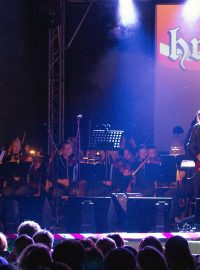 Putovní hudební festival Hradologie