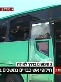 Izraelský linkový autobus napadený teroristy poblíž egyptských hranic.