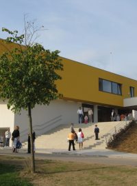 Škola Babice - budova školy
